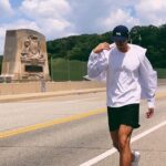 Chris Lee Instagram - ☀️🏃🏻🌁 @hellyhansen I love bathing in the sun, I love running in the city of bridges, But hell NO for heat and burn. 不防曬？變「難止汗」。 我愛陽光我愛運動我也愛古銅肌， 穿上 @hellyhansentaiwan 經典CREW系列涼感夏季外套跟棒球帽， SOLEN TECH UPF50+ 再多的戶外運動， 依然還是的男子漢。 #model #actor #chrislee1111travels #pittsburgh #pennsylvania #USA #steelcity #cityofbridges #ALIVE #ExploreWithSolen #hellyhansentaiwan Schenley Park