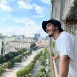 Chris Lee Instagram - 主日平安 Hallelujah #珍惜當下 #世界和平 #戰爭太可怕 #nowar #oneworld #peaceandlove #humanity The Cafe Apartment