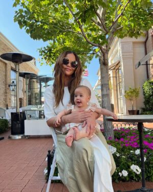 Chrissy Teigen Instagram - babies babies babies!