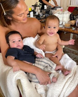 Chrissy Teigen Instagram - I have so many things to share from this insanely perfect and emotional weekend but I still have not been able to put all my thoughts together. All i can muster up right now is that I am so grateful for our friends, our family and our lives. 💗