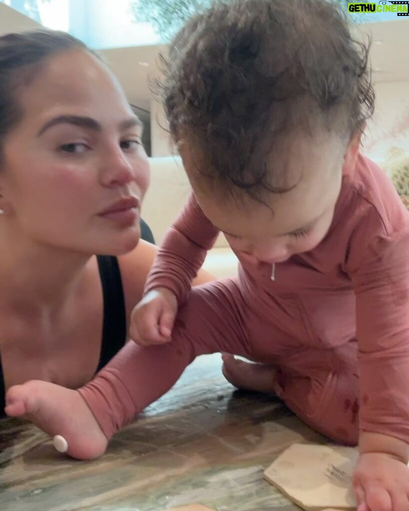 Chrissy Teigen Instagram - all the things!!