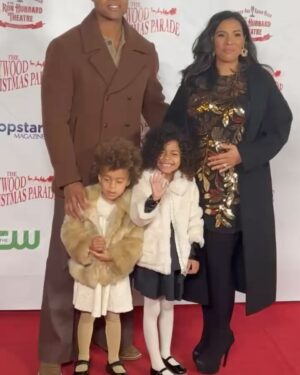 Christina Vidal Instagram - Such a fun night at the Hollywood Holiday parade ! 
Thanks for having us! 

Don’t forget to watch  #PRIMO on @amazonfreevee 

Hair: @ejhagen 
Makeup: @glambynatalie 
Styling: @jennaunderwood__