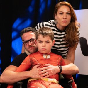 Christopher Lindsey Instagram - Roderick Strong (& family) | Hey!(EW)