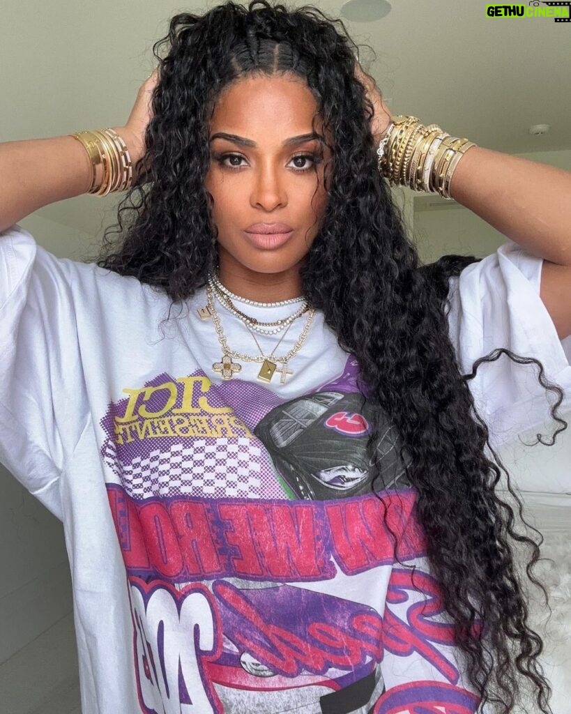 Ciara Instagram - Face gettin a little chunky..and I like it. 🥰😘