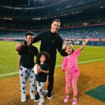 Ciara Instagram - Sunday Fun Day 👌🏽🏈 ❤️