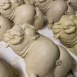 Cig Neutron Instagram - Casting up the Randy ratts! If you want your very own you have until the end of the weekend to order one along with any of the other ratts I’ve sculpted in the past. After that they go back on the shelf for who knows how long. So get yours now! Click on cigaratt sale through the link in my bio. #art #artist #sculpture #cigaratt #cigneutron #creature #funny #bootybuilding #bootygainz #bootyshort