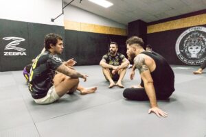 Claudio Puelles Instagram - Fotos del #seminario de @claudio_puelles en #tbp #grappling #visitastbp #ufc #luchadorufc #ufcperu