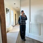 Connar Franklin Instagram - cozied up ❄️🧦🧣