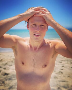 Connor Weil Instagram - This heat though ☀️🔥