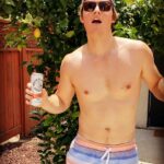 Connor Weil Instagram – Turn up! 

#summer2021 #hotgirlsummer 

@whiteclaw