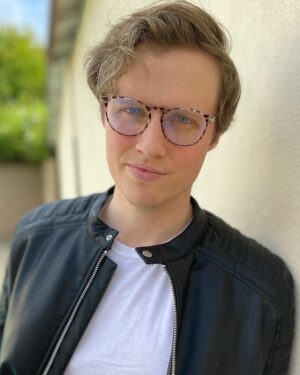 Connor Weil Instagram - Trying something.... 

#la #actor