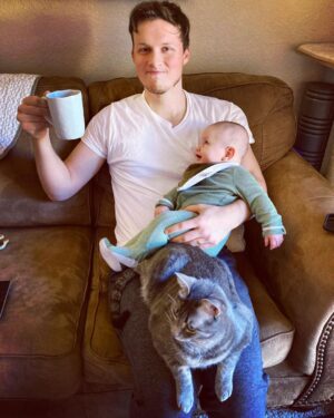 Connor Weil Instagram - #dadstatus 
#upwiththesun