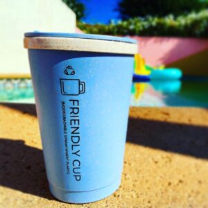 Connor Weil Instagram - Anytime of year. Any weather. Hot or cold @thefriendlycup is the go-to eco friendly travel mug.
Made with Wheat straw so it’s 100% biodegradable. 
Clean the earth and coffee on. 
#thefriendlycup #partnersincoffee

www.friendlycup.org