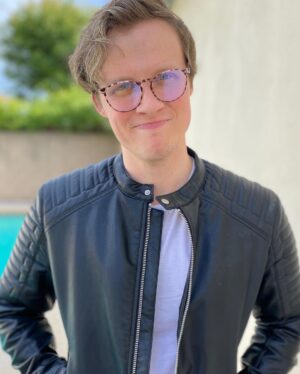 Connor Weil Instagram - Trying something.... 

#la #actor