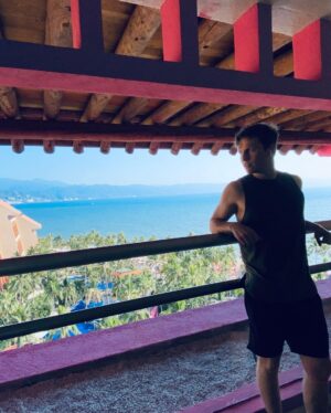 Connor Weil Instagram - 2 bookings in two months. 
Thank you @appletvplus. 
#littleamerica season 2 premiere will air next year, and I’m currently working on the set of #acapulco down in Mexico! 

Special thanks to @michaelabramsgroup and @stewarttalentlosangeles for making dreams come true. 

#actor #actorlife #travel #appletv #paradise