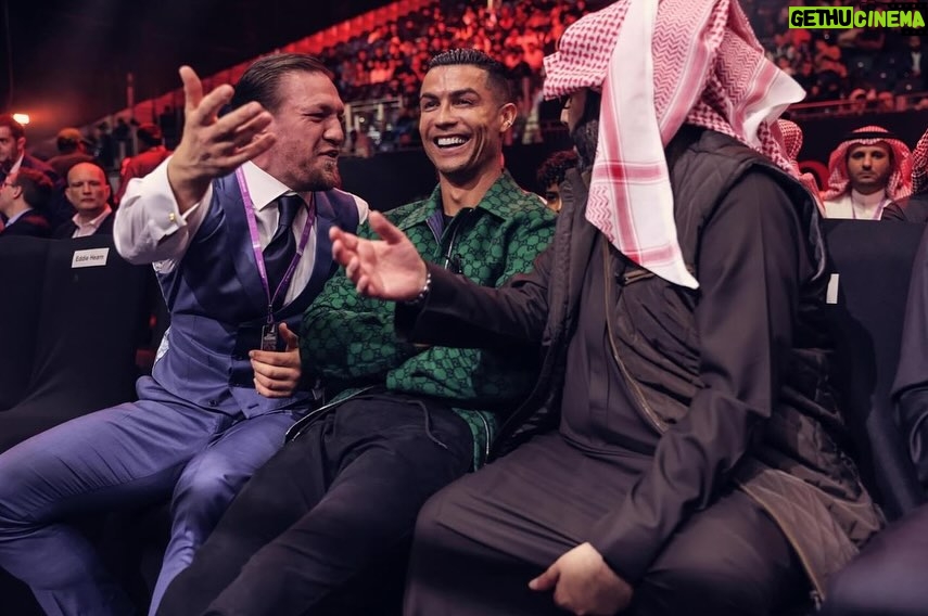 Conor McGregor Instagram - Legendary evening of Boxing in the Kingdom of Saudi Arabia! 🇸🇦👑 BIG ANNOUNCEMENTS COMING. @turkialalshik @cristiano