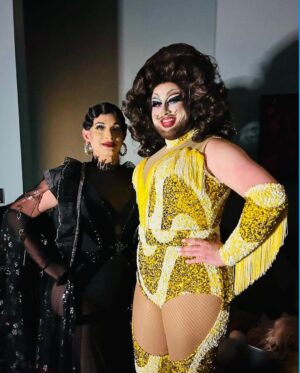 Cynthia Lee Fontaine Instagram - @hiwirebrewing_knx  last night Drag Pride month Celebration Show was extraordinary good ! Thanks to Lesley and Cally for everything! To all the bartenders, DJ , Staff and Drag Performance cast for make this night magical ! And to everyone that attend : thank you so@much for your love , support and encouragement. Knoxville, Tennessee knows how to support drag and the #lgbtq community. Till next time ! 

Thank you to my sister @gcdrag and her drag daughter for the pics , the food and show up and support me and the show ! So happy to see you guys !

#happyPride #fyp #love #knoxville #pridemonth #rupaulsdragrace #drag #dragshow #dragperformer