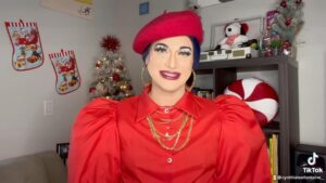 Cynthia Lee Fontaine Instagram - 🎄This video live performance I would like to Dedicated to all my cucu fans and all the @rupaulsdragrace fans around the world for your support during my recovery of my left hip replacement surgery . This journey with you guys was really a blessing in my life . Everyone please have a Happy Holidays ! Felices Fiestas 🎄 
This week a new episode of ConvenientlyCucu Soon ! It’s another fun one ! Support! 
 
Vídeo , Concept , total look by me 
Song “ Joy To the World / Al Mundo Paz” 
Enjoy ! 

#fyp #foryoupage #happyholidays #feliznavidad🎄 #rupaulsdragrace #joytotheworld  #almundopaz  #felicesfiestaspatrias