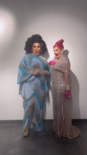 Cynthia Lee Fontaine Instagram - @mrskashadavis asking tips on how to have a nice cucu . Watch till the end … #fyp #fypシ #viral #dragqueen #hocuspocus #halloween #notemetasconmicucu #funny #rupaulsdragrace @RuPaul’s Drag Race @World of Wonder @VH1 #michaelmyers #triller #cucu #sonoradinamita #funny #comedy #season7 #season8 #season9