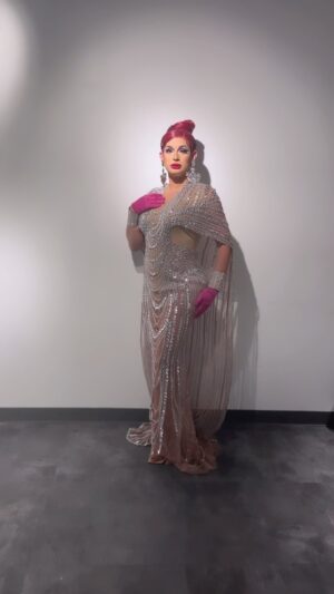 Cynthia Lee Fontaine Instagram - Evening gown experience! Me siento mami 🔥⭐️🏆
Last night the Bingo show with @mrskashadavis at #DenisonUniversity was so much fun ! Thank you for having us ! And see you guys soon again ! This was my first look of the show . 

Also stream my song “ Tú y Yo” and the “ Tú y Yo” remix by. @djninaflowers visit the link on my bio and story now . Support ! 

#missuniverse #missgrandinternational #missearth #missworld #missinternational #missinternationalqueen #rupaulsdragrace #drag #glam #eveningdress #cucu #gig #singer #writer #artist #fyp #fypシ #hokuspokus #littlemermaid #halloween #queen #reina #rica #latina #boricua