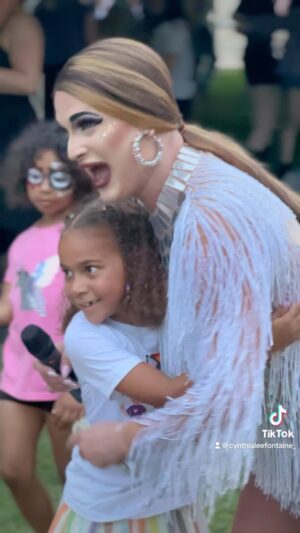 Cynthia Lee Fontaine Instagram - 💕Yesterday my first #pridemonth gig was at the second annual #RoundRock Pride in Texas . And All I have to say it was espectacular! I have the oportunity to perform in front of a beautiful diverse crowd . A family oriented event . All ages , in unity and solidarity for one purpose : A celebration of equality and love .  And this beautiful children enjoy the show in a SAFE environment!!!!!! ! They dance all the time during my performance. All I do is to bring joy and happiness. Thats all !  Thanks to my friend @benststone and all the organization, Drag Performances cast and the attendance, for such a great Pride event !  My heart is so happy right now . This month I have more events and performances! And we will not be silenced : We will make some noise !!!

#dragperformance #dragqueen #children #happypridemonth🏳️‍🌈 #felizmesdelorgullo🏳️‍🌈 #yallmeansall🌈 #fyp #fypシ #viral #niños #amor #equality #rupaulsdragrace #thankyou #gracias #honored #proudqueer #activist #advocate #hipreplacementrecovery #backonstage 

@Round Rock Pride @glaad @Human Rights Campaign 
@RuPaul’s Drag Race @Equality Texas @ACLU