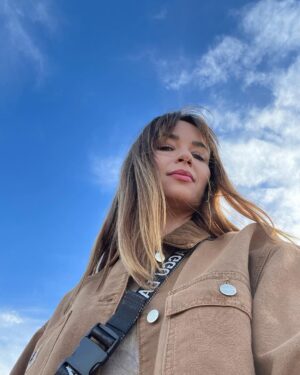 Dafne Fernández Instagram - 38 vueltas al sol 🎂
Gracias a mi familia hermosa por hacer de este día un día especial @mariocgirela @satine12 @esmegarmor @ifecontoxsgs
