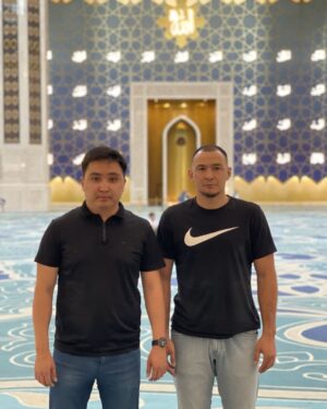Damir Ismagulov Instagram - Eid Mubarak. Да примет Аллах от нас и от вас! 🤲❤️☝️