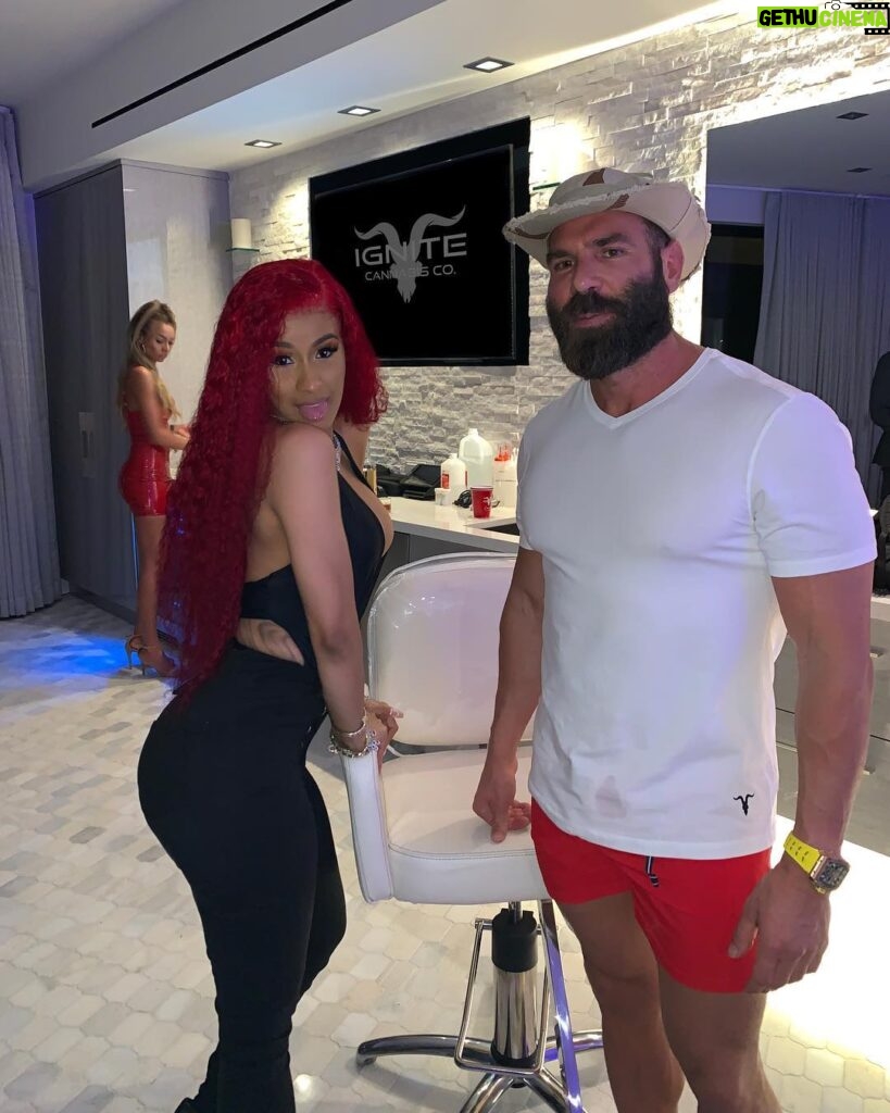 Dan Bilzerian Instagram - They can’t tell us how to act @iamcardib @ignite