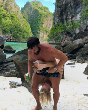Dan Bilzerian Instagram - Thailand 🎥 @liverichmedia
