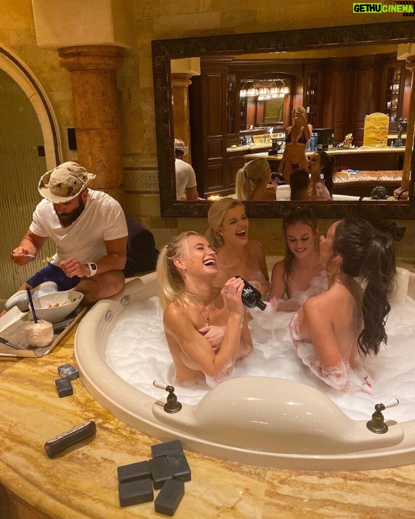 Dan Bilzerian Instagram - Use @alisterco its good for bathing Las Vegas, Nevada