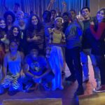 Dan Ferreira Instagram - Amanhã estreia a segunda temporada de VICKY E A MUSA no @globoplay. Tá ainda mais bonita e emocionante que a primeira. Viva a arte o e seu poder de transformar as pessoas, a cidade e o mundo. Aos meus colegas de elenco e equipe, um beijo! Saudades! ❤️ @vickyeamusa #VickyeaMusa