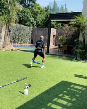 Dani Alves Instagram - Sorte é o encontro da preparação com a oportunidade…. ESTEJAM PREPARADOS, INVISTAM EM VOCÊ MESMO.
No final, É VOCÊ COM VOCÊ MESMO.