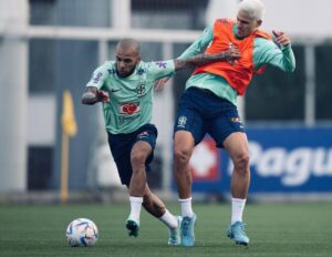 Dani Alves Instagram - Vem aqui amiguinhoooo 😂 😂
#MolequePG🇧🇷