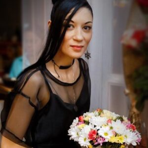 Dariya Voskoboeva Instagram - 4 января 2019 года, на 39-м году жизни после продолжительной борьбы с тяжелым заболеванием, скончалась Дария Воскобоева.
.
Родственники не планировали широко заявлять о трагическом событии, однако социальные сети и СМИ сделали свое дело - информация распространилась быстро и не всегда корректно. Дабы не давать почвы для распространения слухов и ложных фактов, мы делаем это официальное заявление.
.
Очень просим в эти сложные, для семьи Дарии Воскобоевой, дни не беспокоить ее близких лишними вопросами и не искажать фактов.
.
Скорбим и молимся. Пусть земля ей будет пухом.