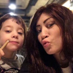 Dariya Voskoboeva Instagram - Привет вам от Божены 👋
В комментариях к предыдущим постам я подучила много просьб писать о парах по знаку зодиака, сдерживаю обещание  и продолжаю серию постов 😘
Мужчина-овен ♈️/Женщина-Лев ♌️ .
Овен любит все яркое и необычное, а дама-Лев как раз в полной мере отвечает его вкусам. Она же в свою очередь видит в мужчине этого знака надежное плечо. Вместе они создают гармоничный союз: он окружает ее необходимой заботой, берет ее жизнь в свои руки, балует избранницу и гордится ею, а она становится украшением его гостиной, стимулирует его трудовую и мозговую деятельность, иногда дает «волшебного пинка», чтобы придать должное ускорение. Они часто и с удовольствием ругаются, выплескивая свое недовольство, зато не таят обиды и избавляются от всех претензий и недоразумений сразу, «не отходя от кассы».
.
Совсем скоро продолжу 😊
.
.
#ДарияВоскобоева #осень #спб #экстрасенс #гороскоп