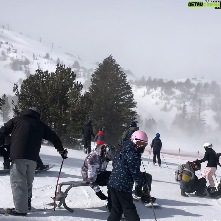 Dave Farrell Instagram - Yesterday’s forecast called for sunshine, and strong winds on @mammothmountain ... those meteorologists have no idea what they’re talking about 😜 #mammothmountain #powder