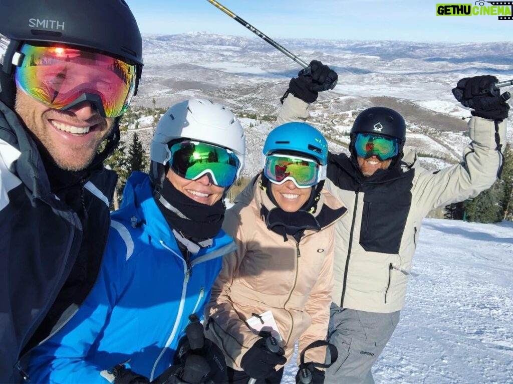 Dave Farrell Instagram - Deer Valley ski trip with this awesome crew! 🎿 💥 ⛄️