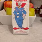 David Arquette Instagram - Bozo the Clown ™️ has a NEW delicious #coffee with @breakfastatdominiques Please check it out! Pretty please with Carmel corn coffee on top. A portion of sales benefit @healthyhumorinc and the incredible #rednosedocs