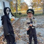 David Arquette Instagram – The Strike is over! Yay!!! Now I can show photos of my kids from #halloween #scream #ghostface #deputydewey