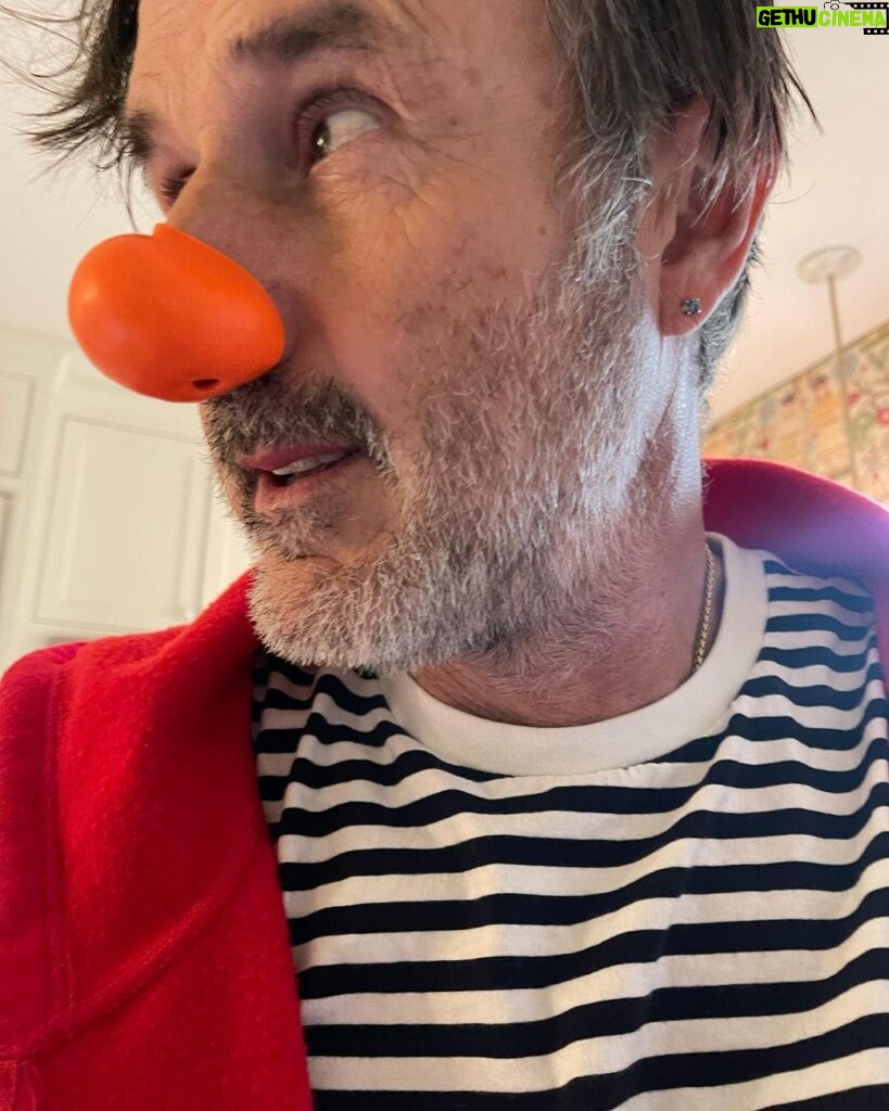 David Arquette Instagram - I love my new #halloween noses from @rednosefactory Best Noses in the Biz! Thank you 🤡❤️🌈
