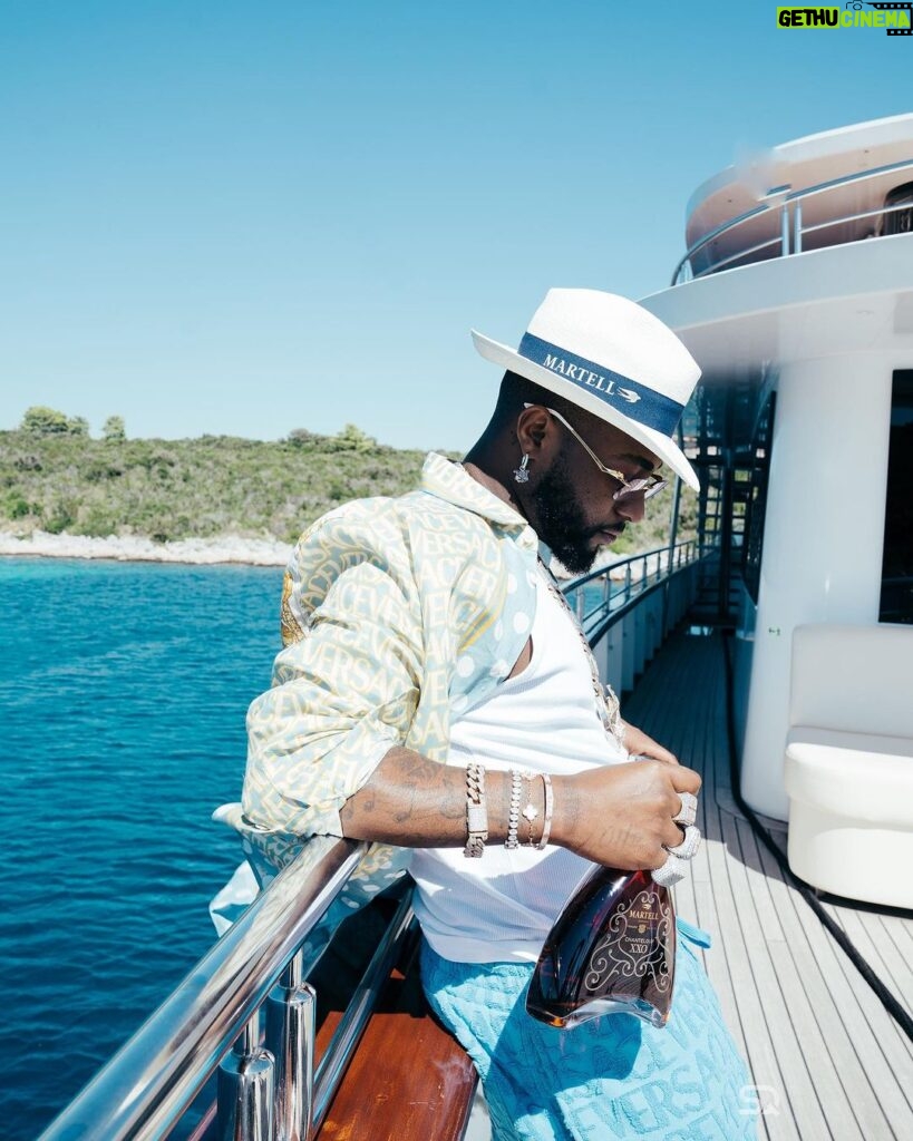 Davido Instagram - Yacht life! Unavailable all summer! @majorlazer remix out now! Dubrovnik, Croatia