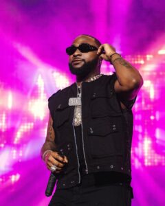Davido Instagram - BIG 31 …. 🎉🐐🌎🏆⏳ Grateful to God