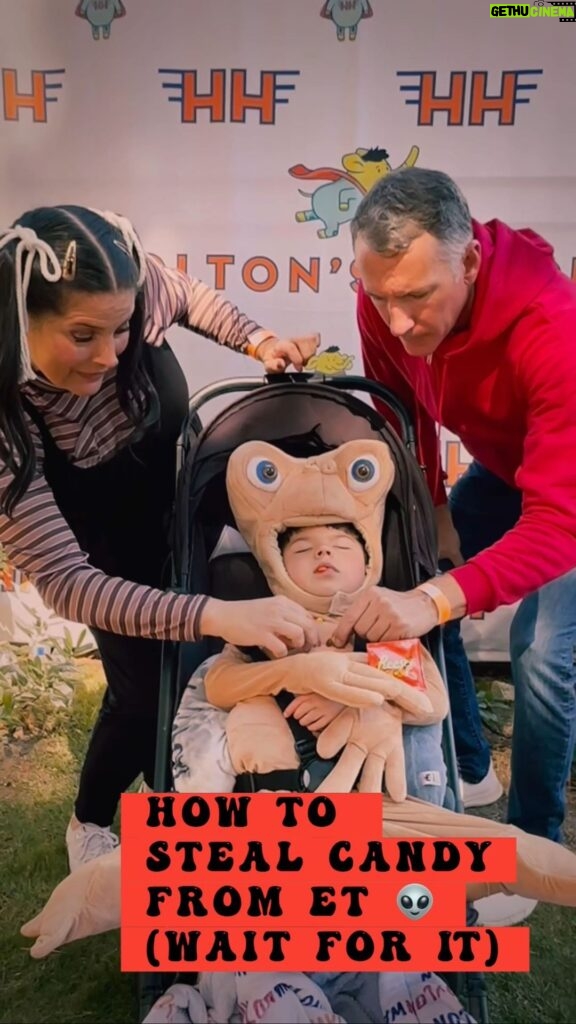 Dawn McCoy Instagram - How To Steal Reese’s Pieces From ET 👽 Wait for it… 😉 Happy HalloWAY from Waylon, Dawn, Uncle Cheese, @holtonsheroes & @lovingwayfoundation!! 📷: @andrewcabral_photography at @holtonsheroes HEROween 2023 #HoltonsHeroes #LovingWayFoundation #TeamWaylonMcCoy @reeses Los Angeles, California