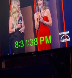Deana Carter Instagram - Super special night @opry & proud to honor @carrieunderwood on her 15th Anniversary as a Member! 👏🏻🥰 Great performances by her & @michaelraymusic @jeannieseely @realconniesmith #whisperingbillanderson @ridersinthesky @tigirlily & more! Check out @circleallaccess for all the fun! #HappyMothersDay weekend! ❤️
