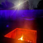 Deana Carter Instagram - Beautiful #Saturday evening with the fire 🔥 & #fullmoon 🥰 Great first weekend 2023! Hope y’all are having a good one! ❤️