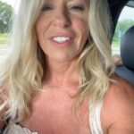 Deana Carter Instagram - Thank you for an AMAZING SHOW last night in Kannapolis, NORTH CAROLINA!! We love you!! ❤️