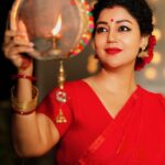 Debina Bonnerjee Instagram – Little throwback!! A lot of things keeps you busy while fasting and specially when all dressed up I never miss a chance to make some reels for the gram-fam 🫠😛❤️
Also this song just fits the mood of me and my chaand ✨
.
.
.
.
#tbt #glam #saree #love #reels #trending