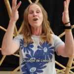 Deborah Colker Instagram - Olá Lisboa! Estou feliz em anunciar dois espetáculos muito especiais que tive a honra de dirigir. O primeiro é “Cão Sem Plumas”, apresentado pela minha companhia, que acontecerá de 21 a 23 de novembro no Teatro Tivoli BBVA. E o segundo é o belíssimo espetáculo “OVO” do Cirque Du Soleil, que estará em cartaz de 20 a 30 de dezembro no Altice Arena. Convido todos vocês a se juntarem a mim para vivenciar esses momentos únicos! #lisboa #art #cirquedusoleil