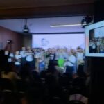 Deborah Colker Instagram - Nesse final de semana, tive a alegria de participar do 4º Congresso Debra Brasil para compartilhar pesquisas, experiências e descobertas sobre Epidermólise Bolhosa. É muito gratificante poder integrar essas conversas tão importantes, que trazem luz à EB e também mostram a paixão pela missão de buscar diferentes formas de cura. #congressodebrabrasil #EB #debrabrasil #epidermolisebolhosa #congressoeb #cuidadoscomeb #avançosnasaúde