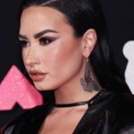 Demi Lovato Instagram - First batch of pics from last night - red carpet look first! #vmas #mtv Prudential Center